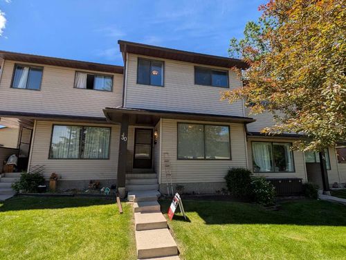 30-380 Bermuda Dr Nw, Calgary, AB, T3K2B2 | Card Image