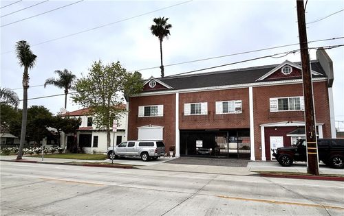 1008 N Ross St, Santa Ana, CA, 92701-3316 | Card Image