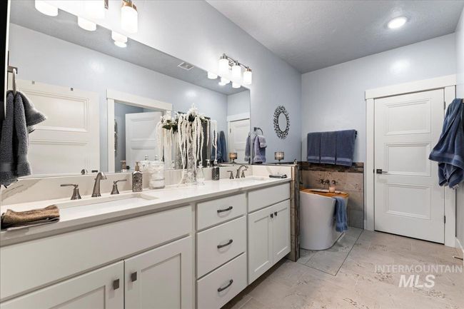 22962 Signature Pointe Ln, House other with 4 bedrooms, 3 bathrooms and 4 parking in Wilder ID | Image 28