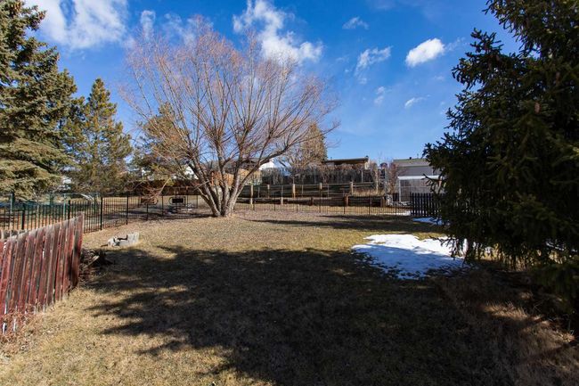 103 Westview Dr, House other with 5 bedrooms, 3 bathrooms and 4 parking in Sylvan Lake AB | Image 7