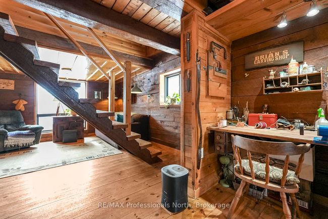 1015 Calbrett Rd, House other with 1 bedrooms, 1 bathrooms and 5 parking in Haliburton ON | Image 15