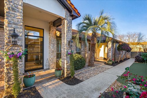 402 Horseshoe Bay North Blvd, Horseshoe Bay, TX, 78657-6331 | Card Image