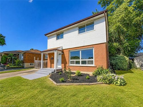 14 Kirkland Ave, Hamilton, ON, L8V3V9 | Card Image