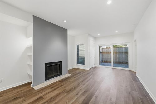625-2100 Tanglewilde Street, Houston, TX, 77063 | Card Image