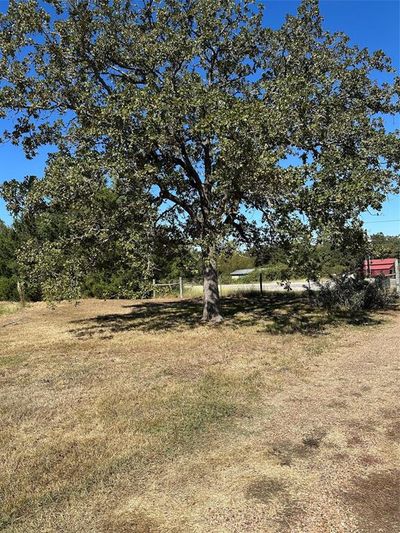 2555 Weesaw Lane, House other with 3 bedrooms, 2 bathrooms and null parking in Navasota TX | Image 2