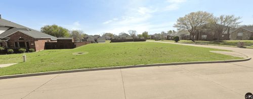 1124 Oxford Dr, Desoto, TX, 75115-3961 | Card Image