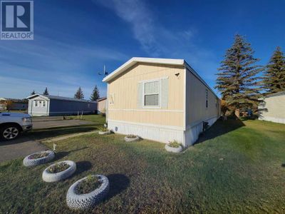 7826 97 Ave, House other with 2 bedrooms, 2 bathrooms and 2 parking in Peace River AB | Image 2