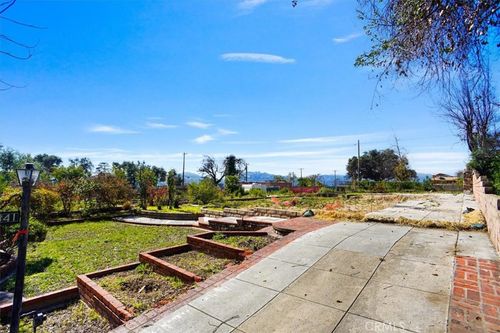 2641 Highview, Altadena, CA, 91001 | Card Image