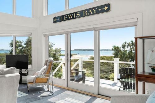 18 Rachel Rd, West Yarmouth, MA, 02673-8361 | Card Image