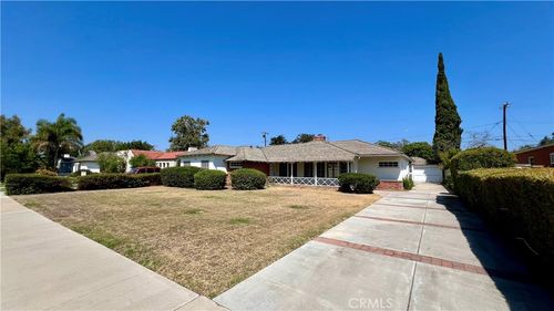 2309 Oakmont Ave, Santa Ana, CA, 92706-2025 | Card Image