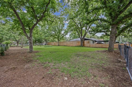 943 Field Street, San Marcos, TX, 78666 | Card Image
