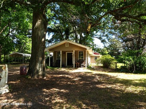 197 Highway 26, Lumberton, MS, 39455-9453 | Card Image
