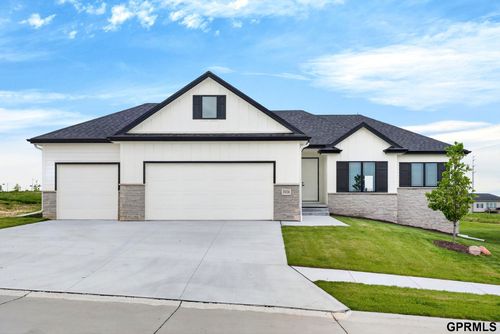 20126 U St, Omaha, NE, 68135-4275 | Card Image