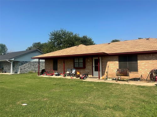 4000 Paradise Island Rd, Bellmead, TX, 76705-7407 | Card Image