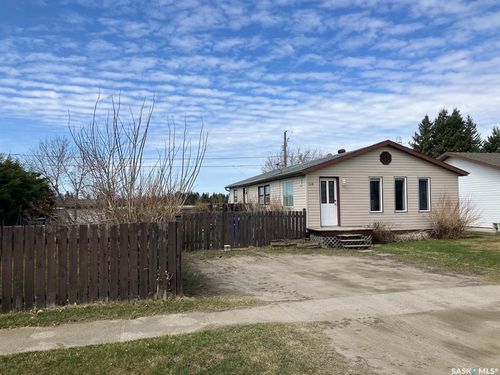 209 Rustad Ave, White Fox, SK, S0J3B0 | Card Image