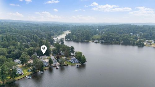 15 Coles Grove Rd, Derry, NH, 03038-4037 | Card Image