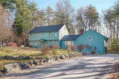 15 Carriage Lane, Bedford, NH, 03110 | Card Image