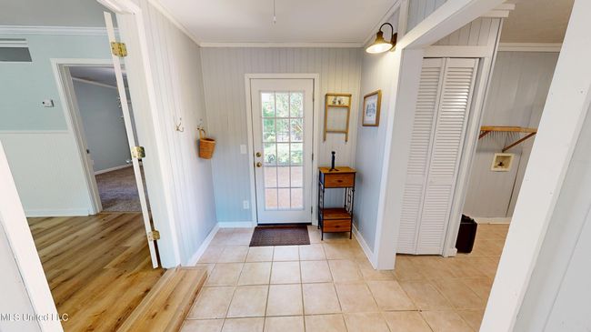 Entryway | Image 16