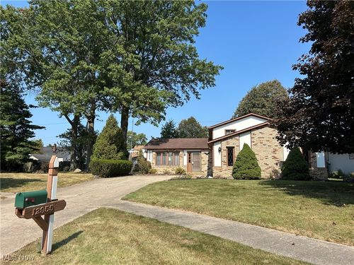 12955 Milo Rd, Garfield Heights, OH, 44125-5249 | Card Image
