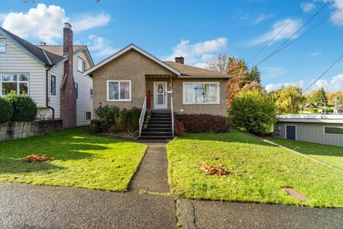 523 Kelly St, New Westminster, BC, V3L3V1 | Card Image