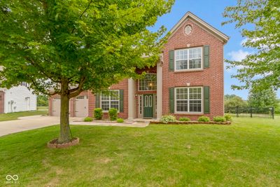 10735 Chestnut Heath Court, House other with 4 bedrooms, 2 bathrooms and null parking in Noblesville IN | Image 1