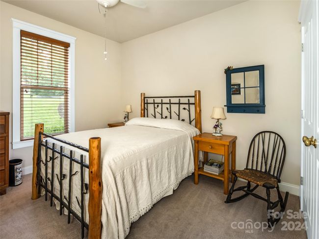 130 Harrop Dun Ct, House other with 3 bedrooms, 3 bathrooms and null parking in Biltmore Lake NC | Image 13