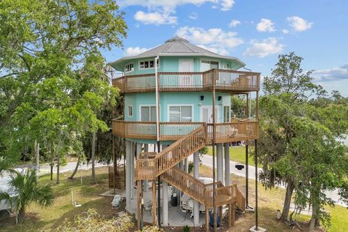 19 Se 235th St, Suwannee, FL, 32692 | Card Image