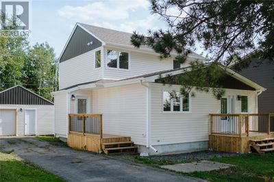 31 Wilcockson Cres, House other with 4 bedrooms, 3 bathrooms and null parking in Gander NL | Image 2