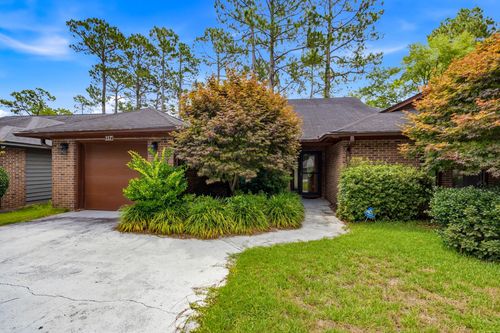 117 Mayberry Ln, Conway, SC, 29526-8938 | Card Image