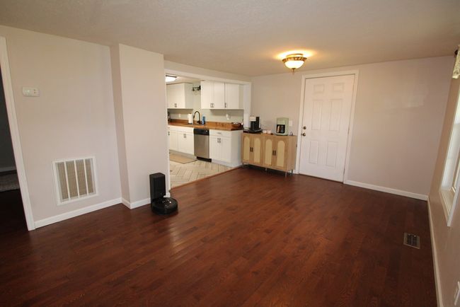 294 Deer Ridge Rd, House other with 3 bedrooms, 2 bathrooms and 2 parking in Hillsville VA | Image 7