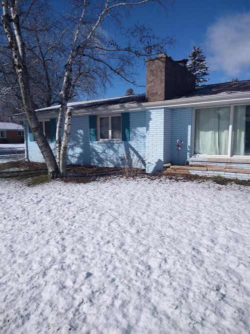 819 Lark Street, GREEN BAY, WI, 54303 | Card Image