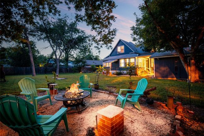409 W Clark St, House other with 4 bedrooms, 2 bathrooms and 4 parking in Bartlett TX | Image 38