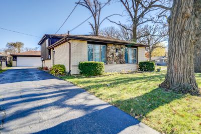 16129 Lorel Avenue S, House other with 3 bedrooms, 2 bathrooms and 2 parking in Oak Forest IL | Image 1