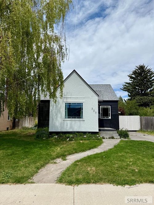 323 E 13th St, Idaho Falls, ID, 83404-5307 | Card Image