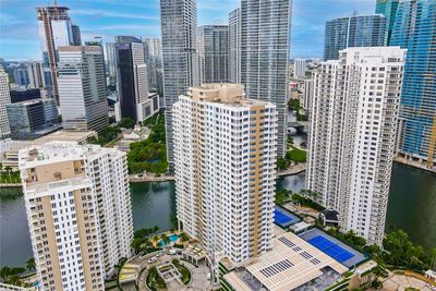 2602 - 801 Brickell Key Blvd, Condo with 2 bedrooms, 2 bathrooms and null parking in Miami FL | Image 1