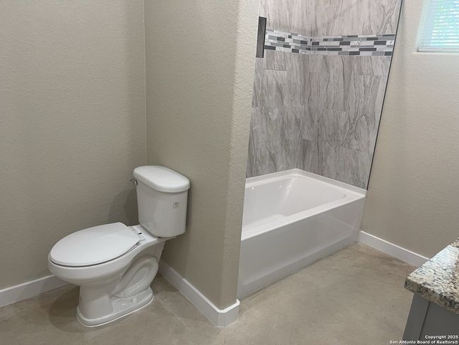 2 - 25617 Campbellton Rd, House other with 3 bedrooms, 2 bathrooms and null parking in San Antonio TX | Image 17