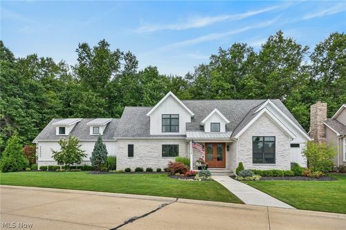 33500 Reserve Way, Avon, OH, 44011 | Card Image