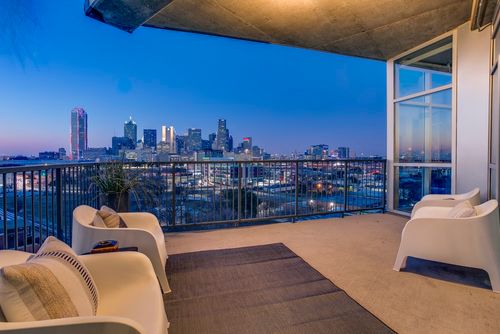 apt-708-1001 Belleview St, Dallas, TX, 75215-1832 | Card Image