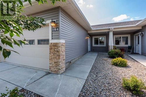 164 Cambridge Glen Dr, Strathmore, AB, T1P0E6 | Card Image