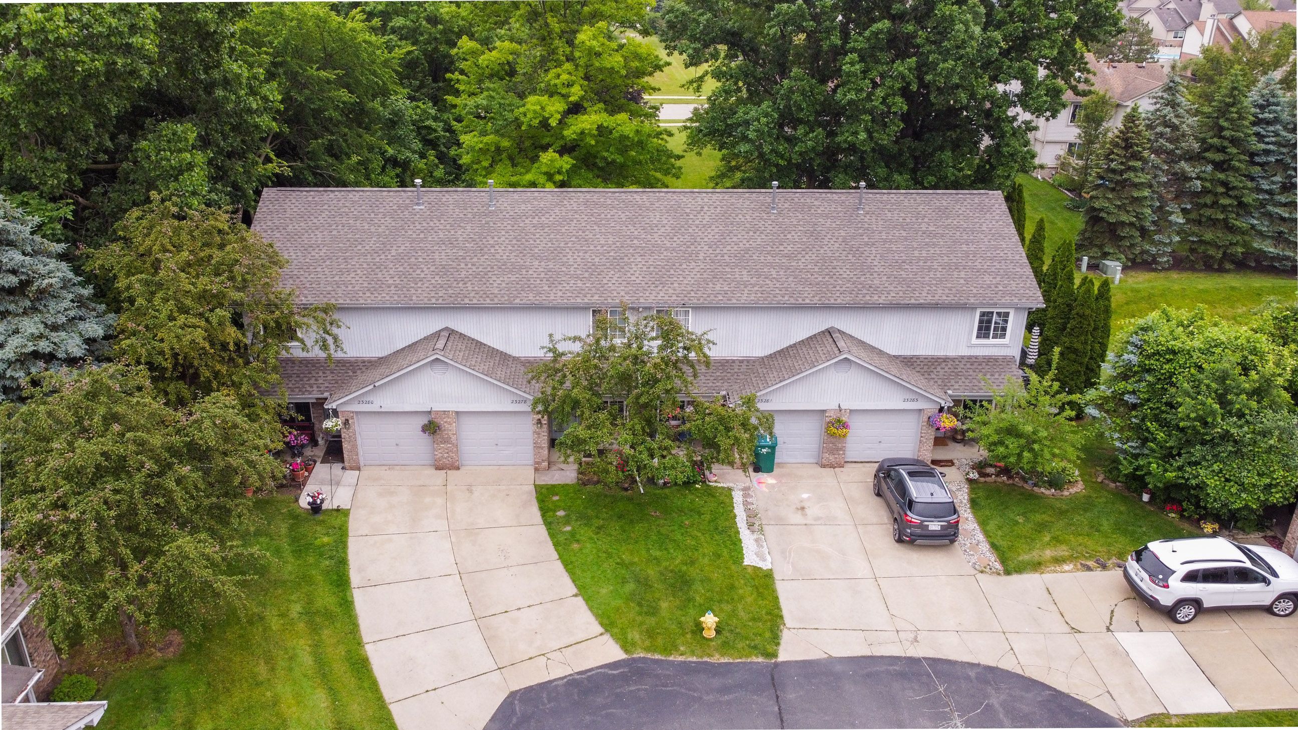 Stromp Ct, Trenton, MI 48183