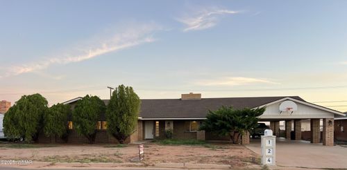 124 Papago Blvd, Winslow, AZ, 86047-2022 | Card Image