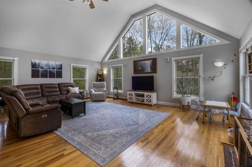 278 Long Hill Rd, Dover, NH, 03820-6106 | Card Image