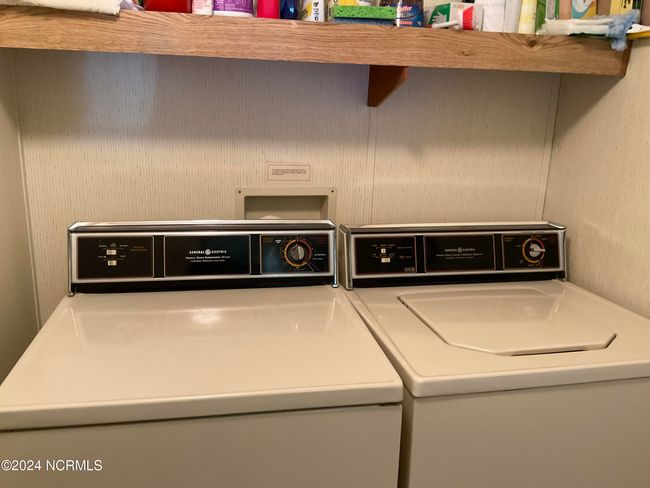 Laundry Room | Image 36