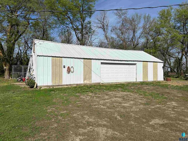 44415 Us Highway 18, House other with 3 bedrooms, 2 bathrooms and null parking in Freeman SD | Image 7