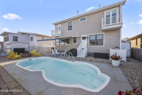 29 W Pampano Dr, Brick, NJ, 08723-7621 | Card Image