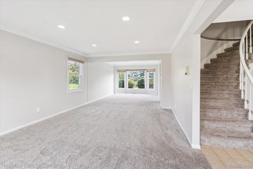 12387 Cedar Dr, Shelby Twp, MI, 48315-5133 | Card Image