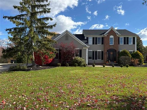 251 Kingston Dr, Aurora, OH, 44202-6626 | Card Image