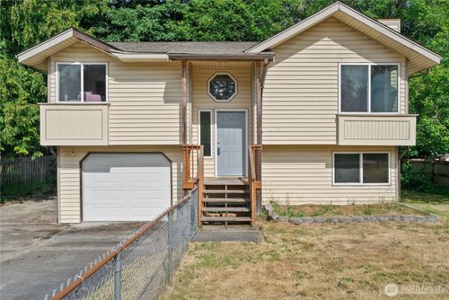 7780 E Van Buren St, Port Orchard, WA, 98366-7126 | Card Image