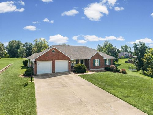111 Walnut Dr, Carrollton, MO, 64633-1377 | Card Image