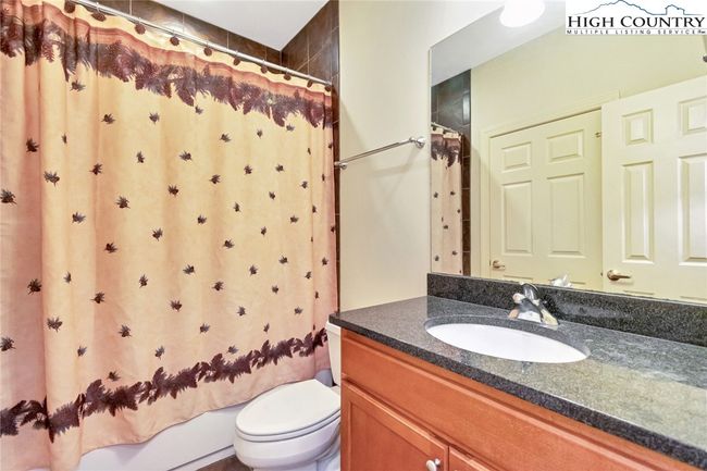 10C - 146 Pleasant Vw, Condo with 2 bedrooms, 2 bathrooms and null parking in Sugar Mountain NC | Image 16